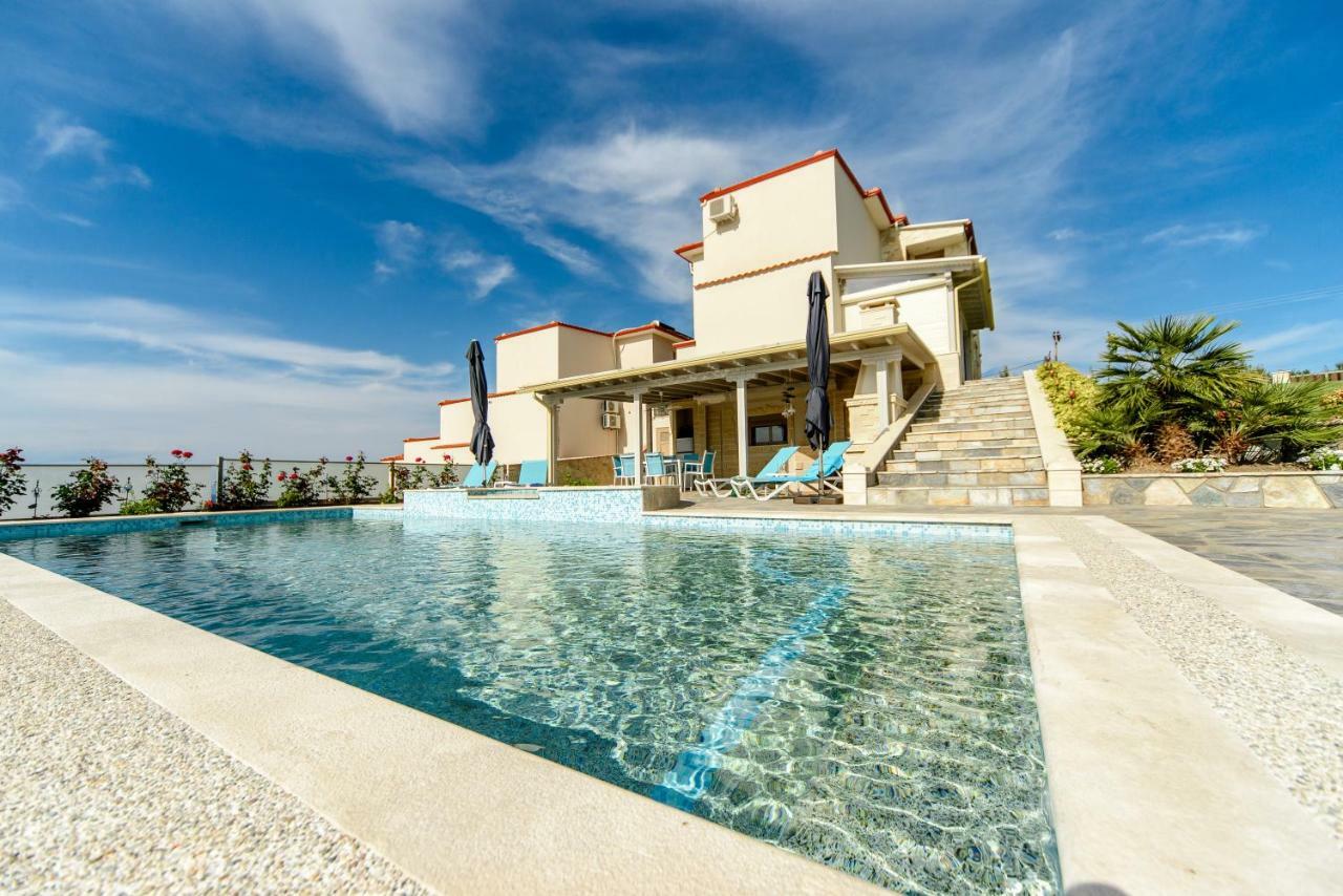 חניוטי Villa Alina מראה חיצוני תמונה