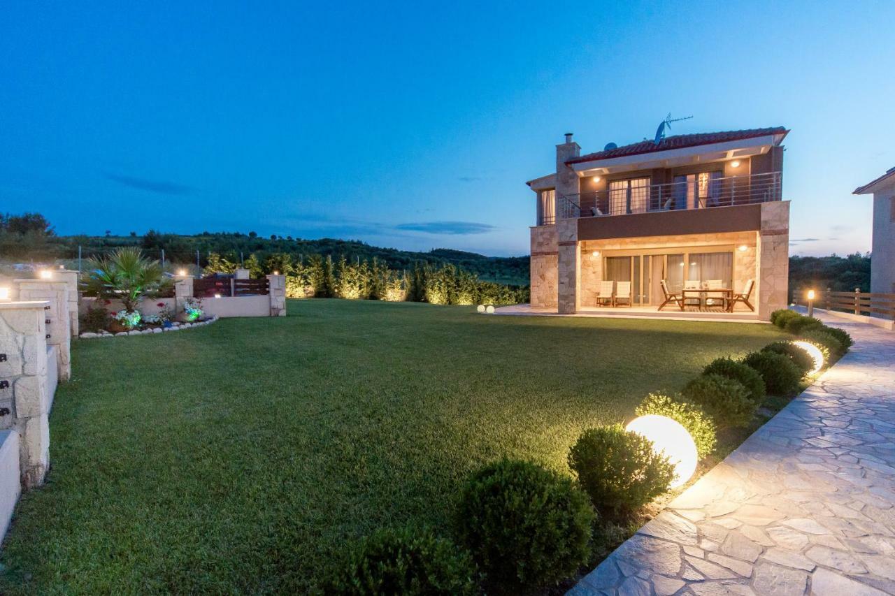 חניוטי Villa Alina מראה חיצוני תמונה